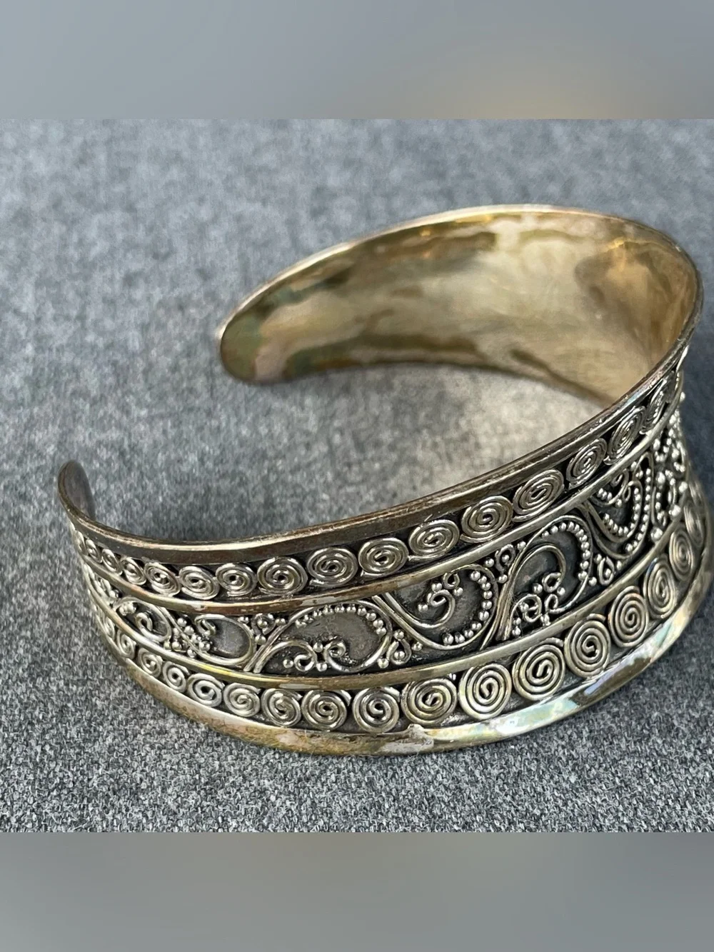 Vintage BA 925 Sterling Dotted Swirl pattern Indonesia Cuff Bracelet
